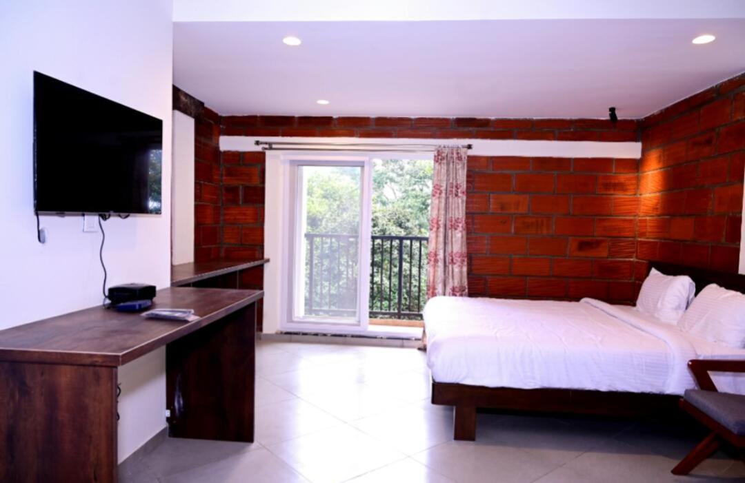 Coorg Vismaya Resort Мадикери Экстерьер фото